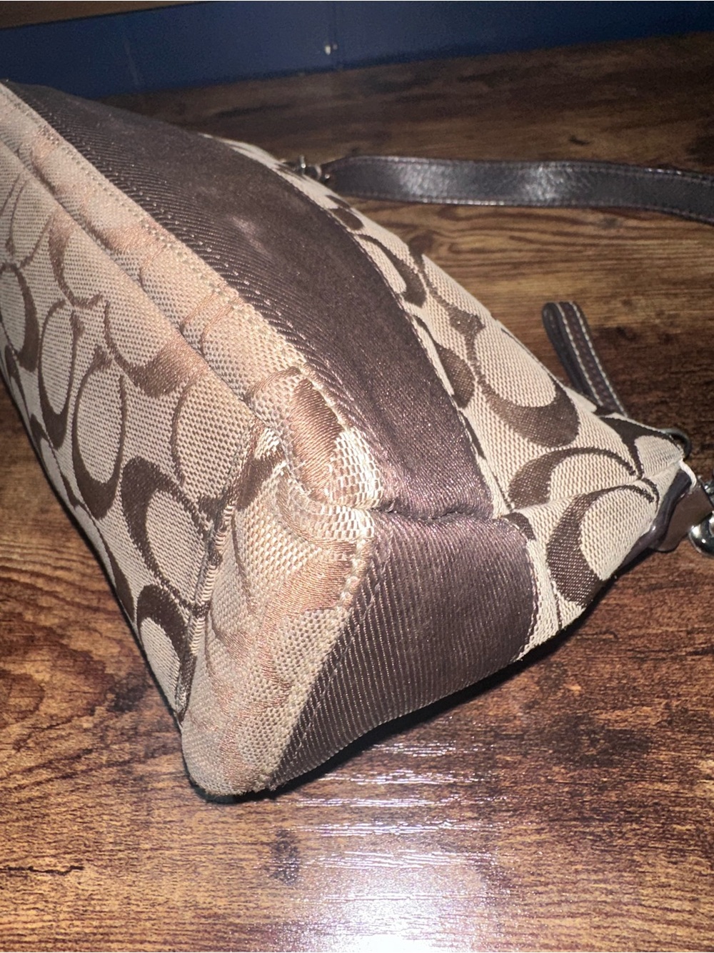 Coach Beige and Brown Signature Shoulder Bag - Picture 7 of 11